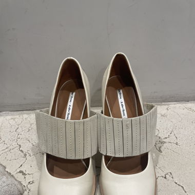 high heels