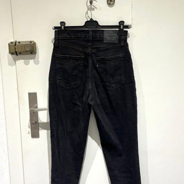 levis jeans