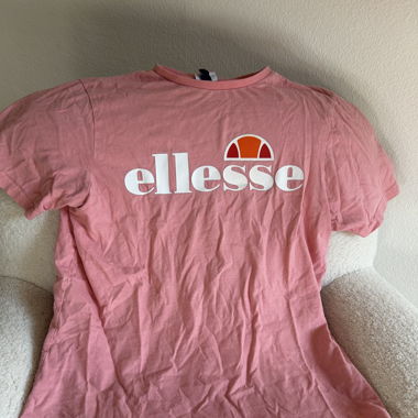 t shirt rose Ellesse