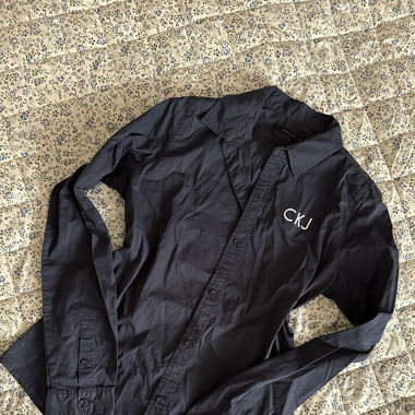 dark blue calvin klein shirt