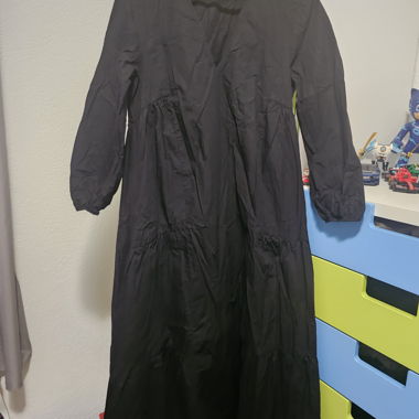 Zara Schwarzes Kleid