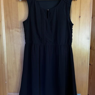 Robe noire classique