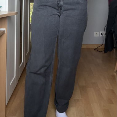 High-Waist Grey Jeans