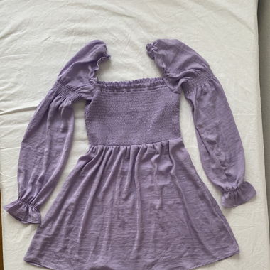 Robe violette à manches longues