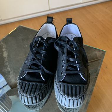 Baskets Adieu, pointure 38 noire