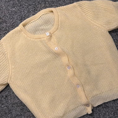 Maglione giallo burro