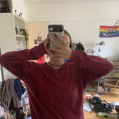 dünner strickpulli mit v-neck 