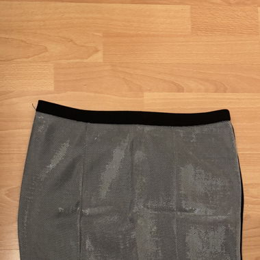 Skirt in grey Metallic and black size 40