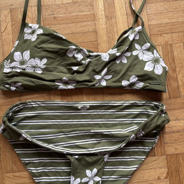 Roxy floral bikini set