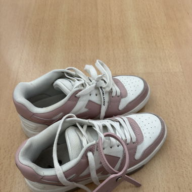 Off-White Schuhe