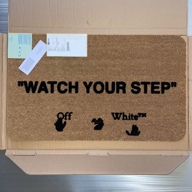 Zerbino Off-White "WATCH YOUR STEP"
