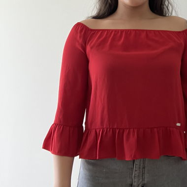 Rote Guess Bluse
