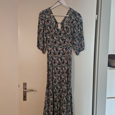 Floral dress - open back
