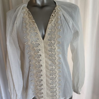 Blusa di pizzo ZARA