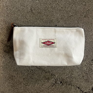 Pochette en toile blanche de Deus