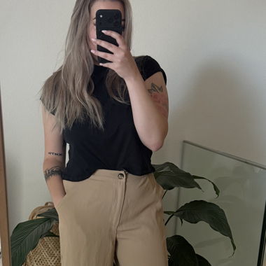 Beige weite Hose