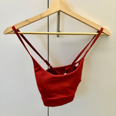 Reggiseno sportivo rosso ASOS 4505