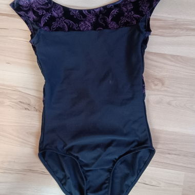 Schwarzer Tanzbody mit lila Muster