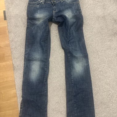 Low waist bootcut jeans