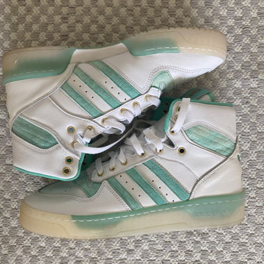 Adidas ultraboost 2020 limited edition