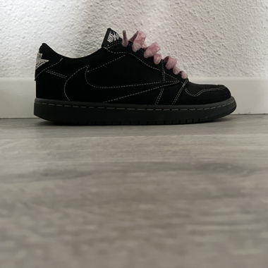 Air Jordan 1 Travis Scott
