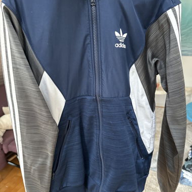 Giacca da allenamento Adidas con cappuccio