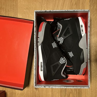 Jordan 4 bread