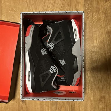 Jordan 4 bread