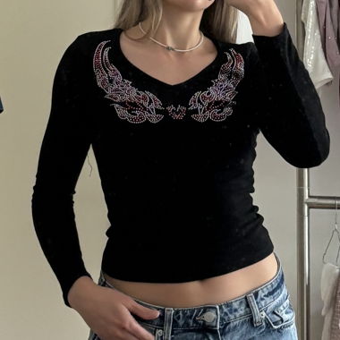 Black long-sleeve T-shirt with print