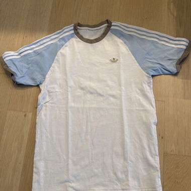Adidas T-Shirt