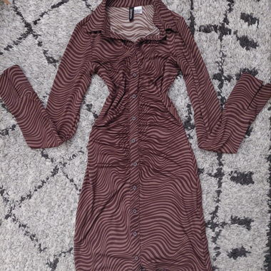 H&M Langarm-Kleid