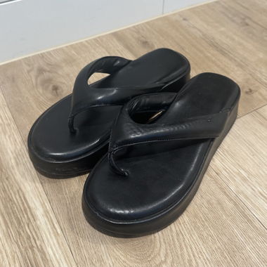 Black Platform Flip-Flops