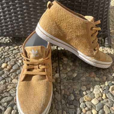 Adidas suede mid-top sneakers mustard