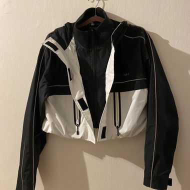 Kurze Jacke von iets frans (Urban Outfitters) 