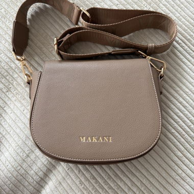 Makani shoulder bag in taupe