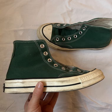 Grüne Converse
