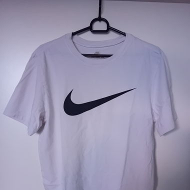 Nike T-shirt / size M