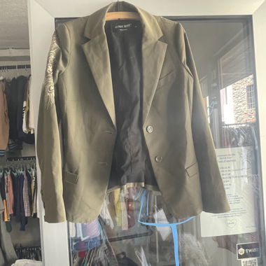 Denny Rose Embroidered Blazer