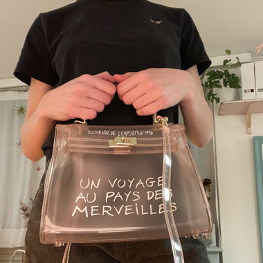 TASCHE UN VOYAGE DE PAYS DES MERVEILLES