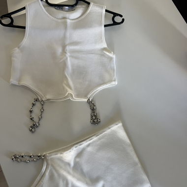 Top e gonna Zara con strass
