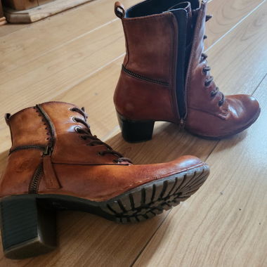 Bugatti Boots