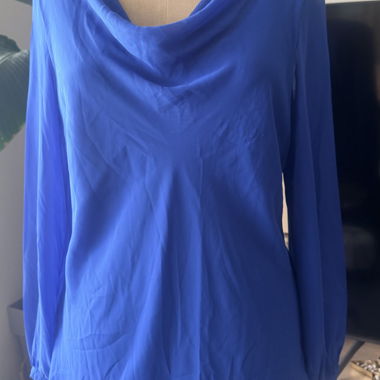 Blaue Chiffonbluse