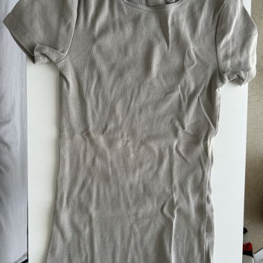 T-shirt côtelé beige/gris
