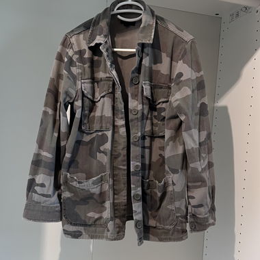 Camouflage jacket in used look