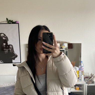 Beige Winterjacke