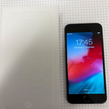 Apple iPhone 6 with Box