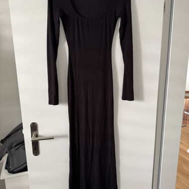 Schwarzes Langarmkleid oh polly