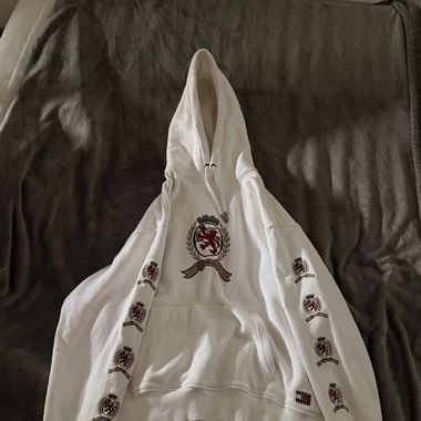 Tommy Jeans Hoodie with Crest Print