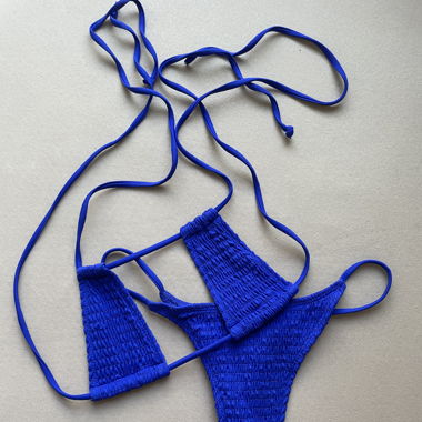 Bikini bleu