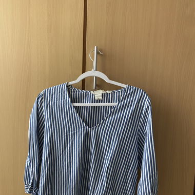 Blau weisse Bluse
